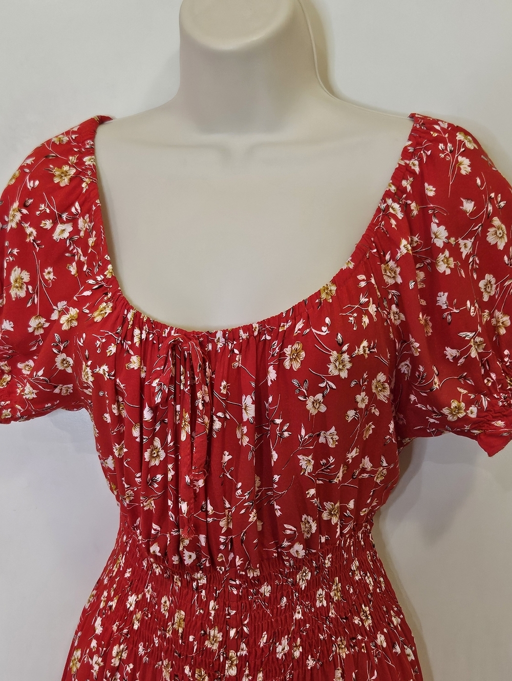 Kindred Red Multi Floral Short Sleeve Front Split Smocked Maxi Dress,X-Large - Picture 6 of 16